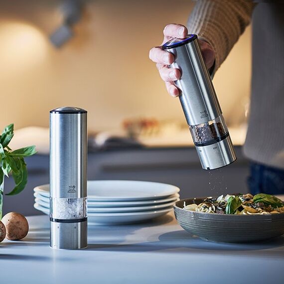 Мельница для перца электрическая на батарейках 20 см, акрил, нержавеющая сталь, ELIS SENSE PEUGEOT, Франция, изображение 10