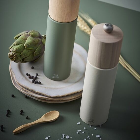 Мельница для соли 21 см, бук, цвет светло-зеленый, BOREAL PEUGEOT, Франция, изображение 2