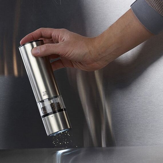 Мельница для перца электрическая на батарейках 20 см, акрил, нержавеющая сталь, ELIS SENSE PEUGEOT, Франция, изображение 4