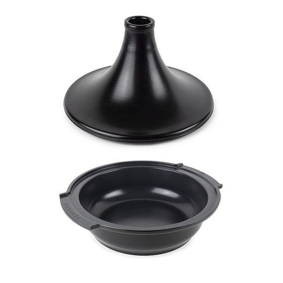 Тажин 33 см ( без ручек 30 см), h 23 см, основание - кованный алюминий с антипригарным покрытием, крышка - керамика, черная, ATLAS SATIN BLACK, Peugeot, изображение 3